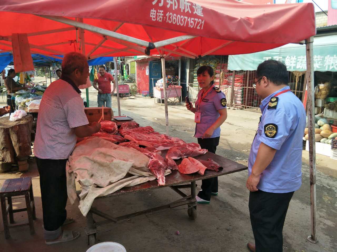 9.20卖肉摊贩4.jpg